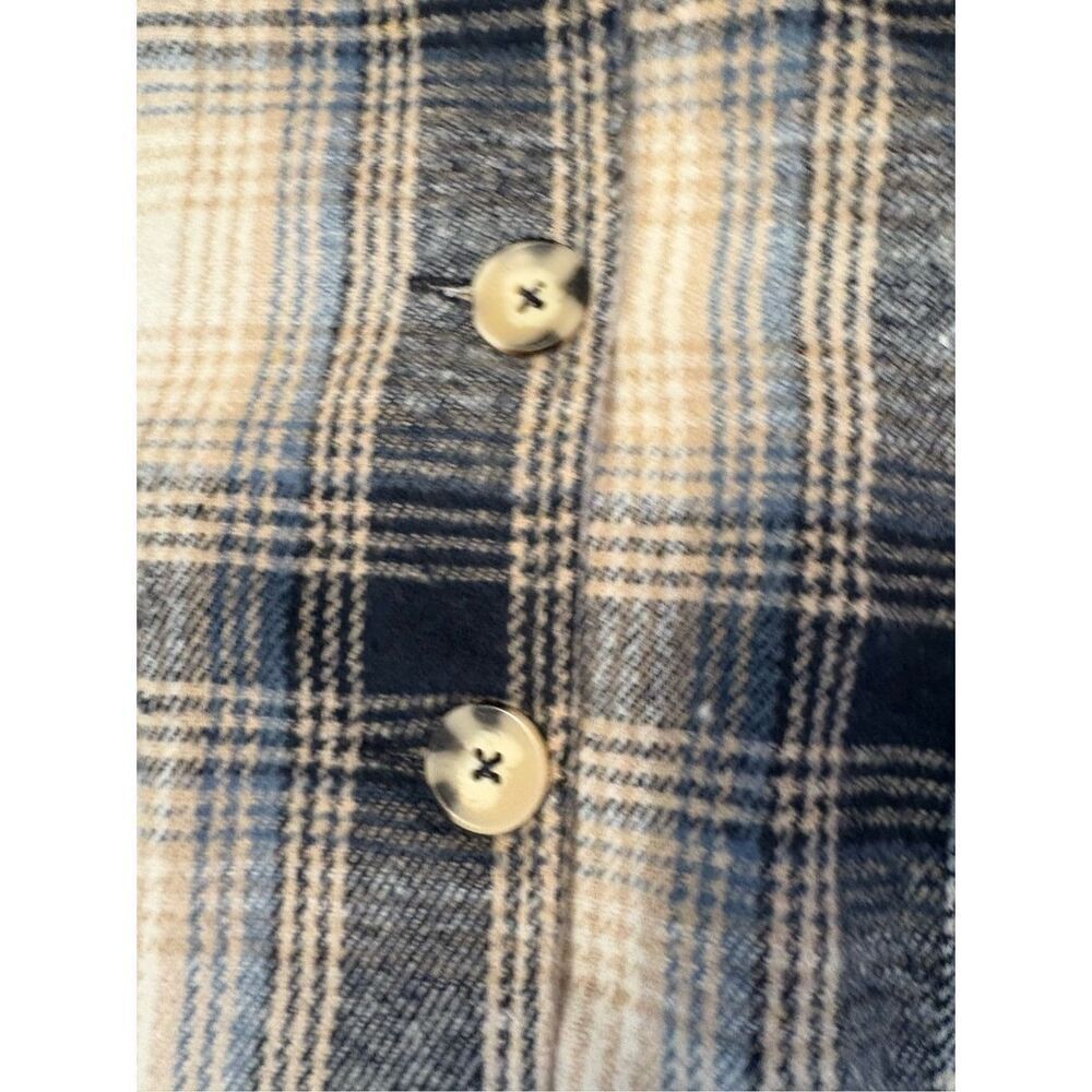 Plaid Patterned Shacket NWT - image 9